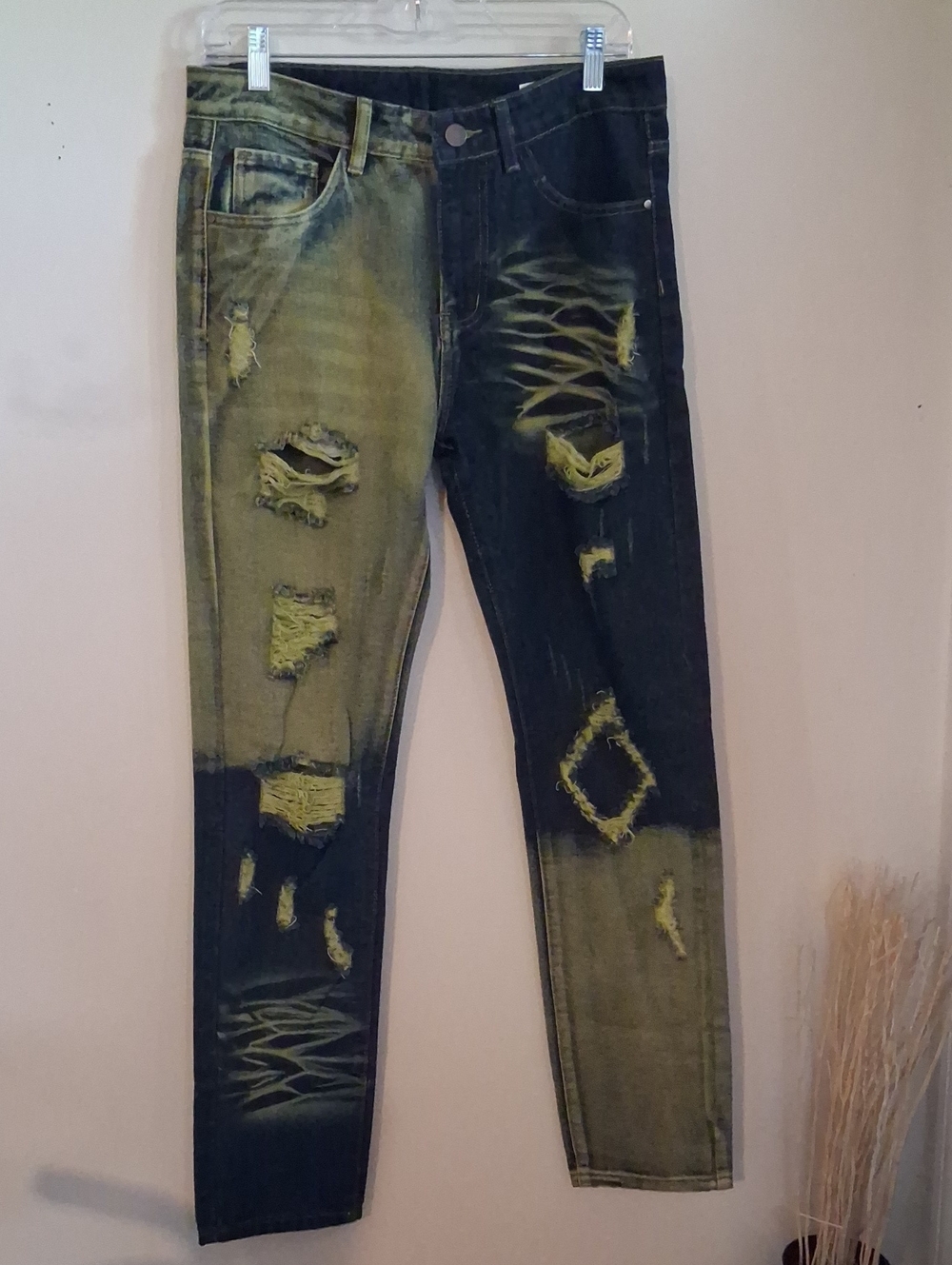 Slim Two-Tone Yellow & Black Distressed Skinny Jeans for Men